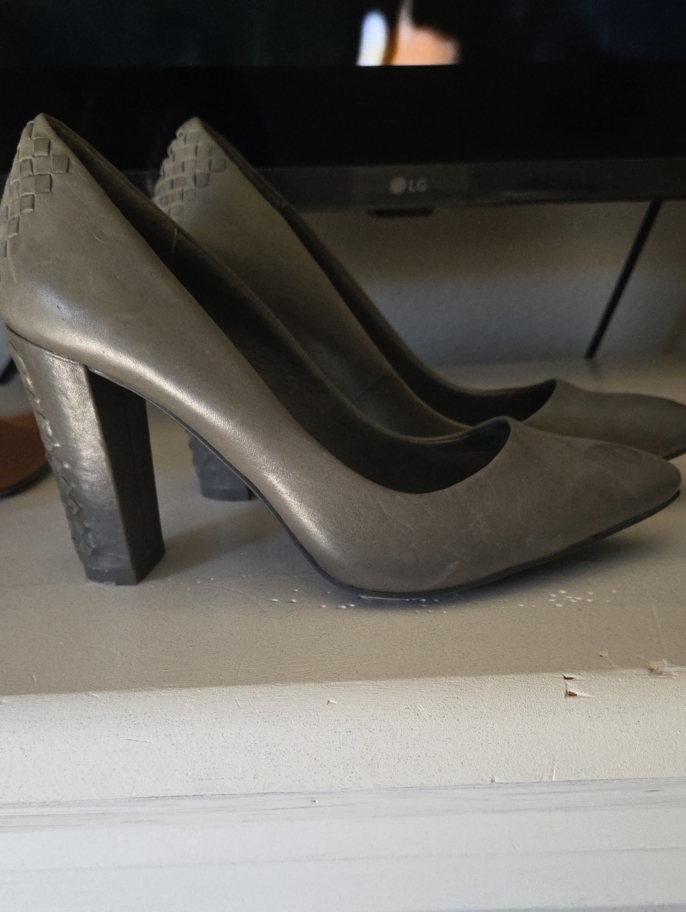 Elliott Lucca Classic Women's Pointed Toe Block Heel Pumps - Gray